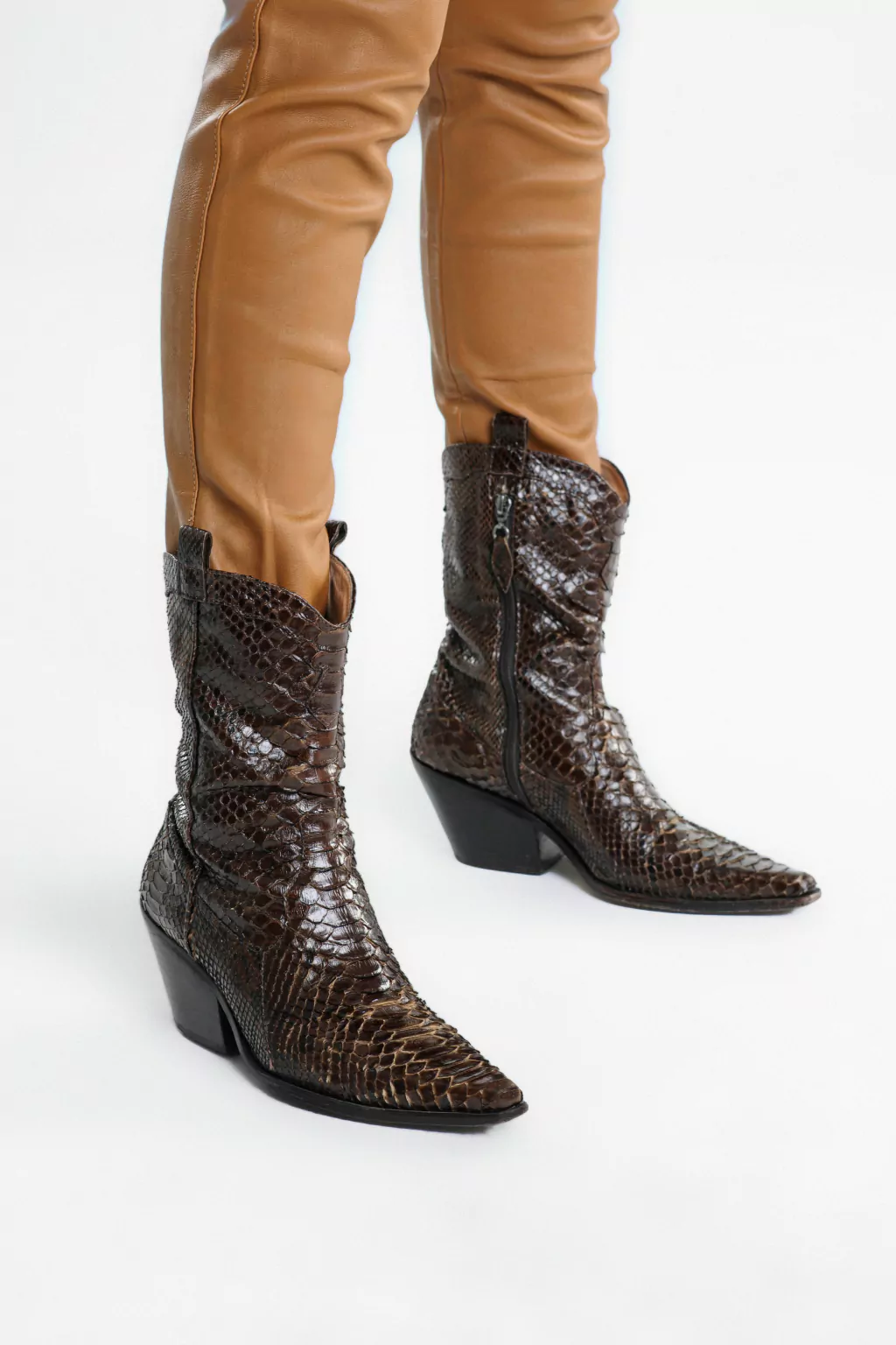Bota country exótica miniatura 1