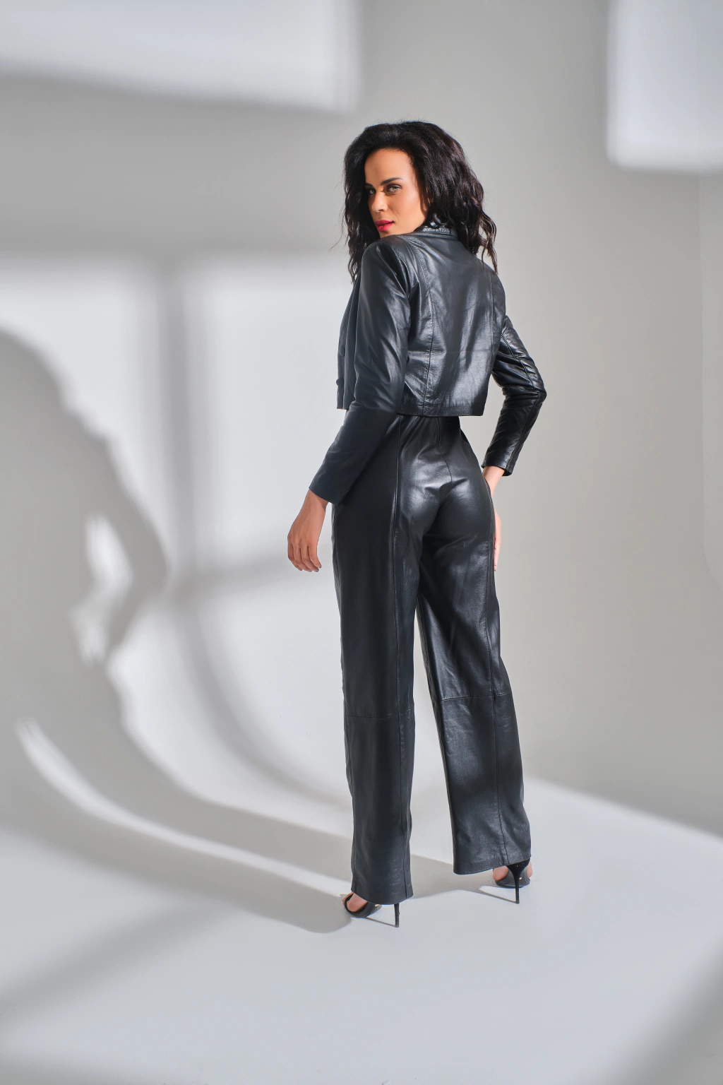 Blazer Cropped Lírio 11