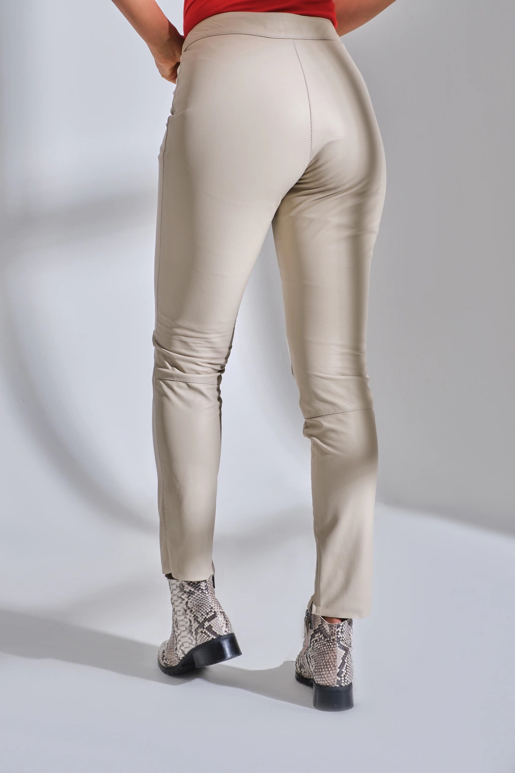 Calça skinny cós alto 10