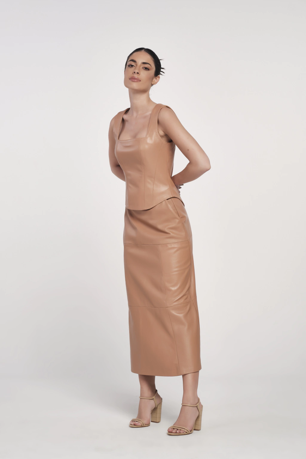 Regata decote quadrado 11