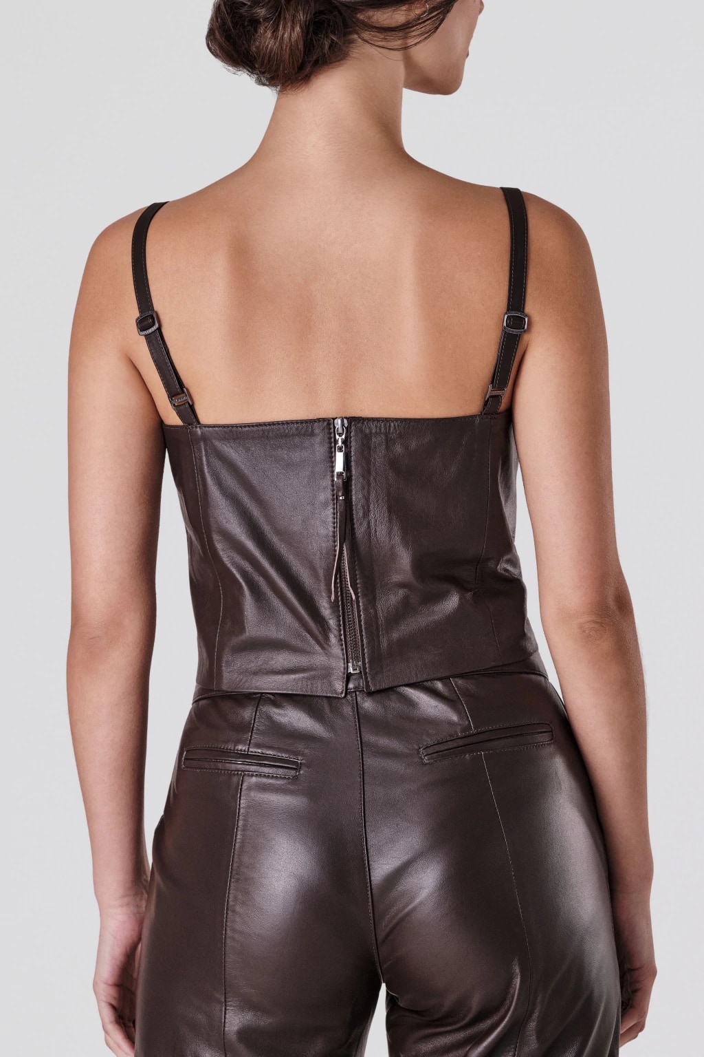 Top alça regulável com detalhes 2 Top alça regulável com detalhes 2